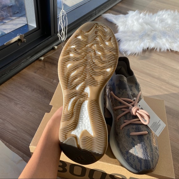 BRAND NEW Adidas Yeezy Boost 380 Mist 💨 - Picture 5 of 11